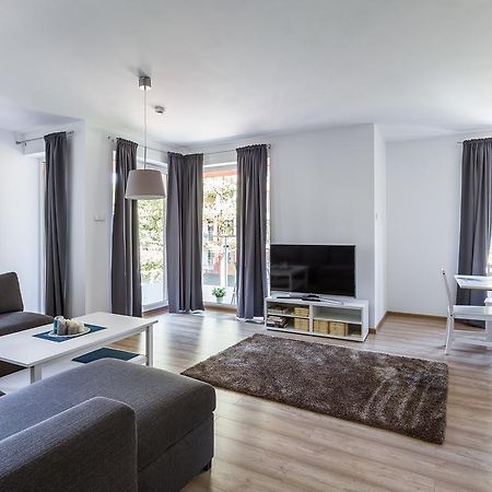 Omi Apartments 科沃布热格 外观 照片