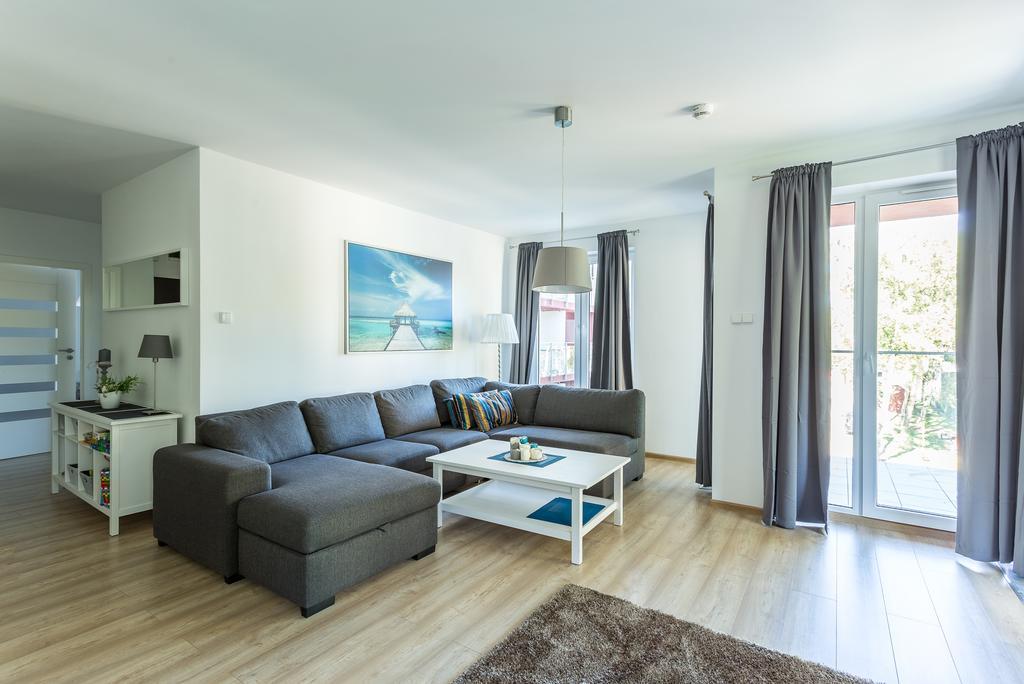 Omi Apartments 科沃布热格 外观 照片