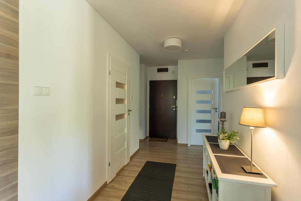 Omi Apartments 科沃布热格 外观 照片