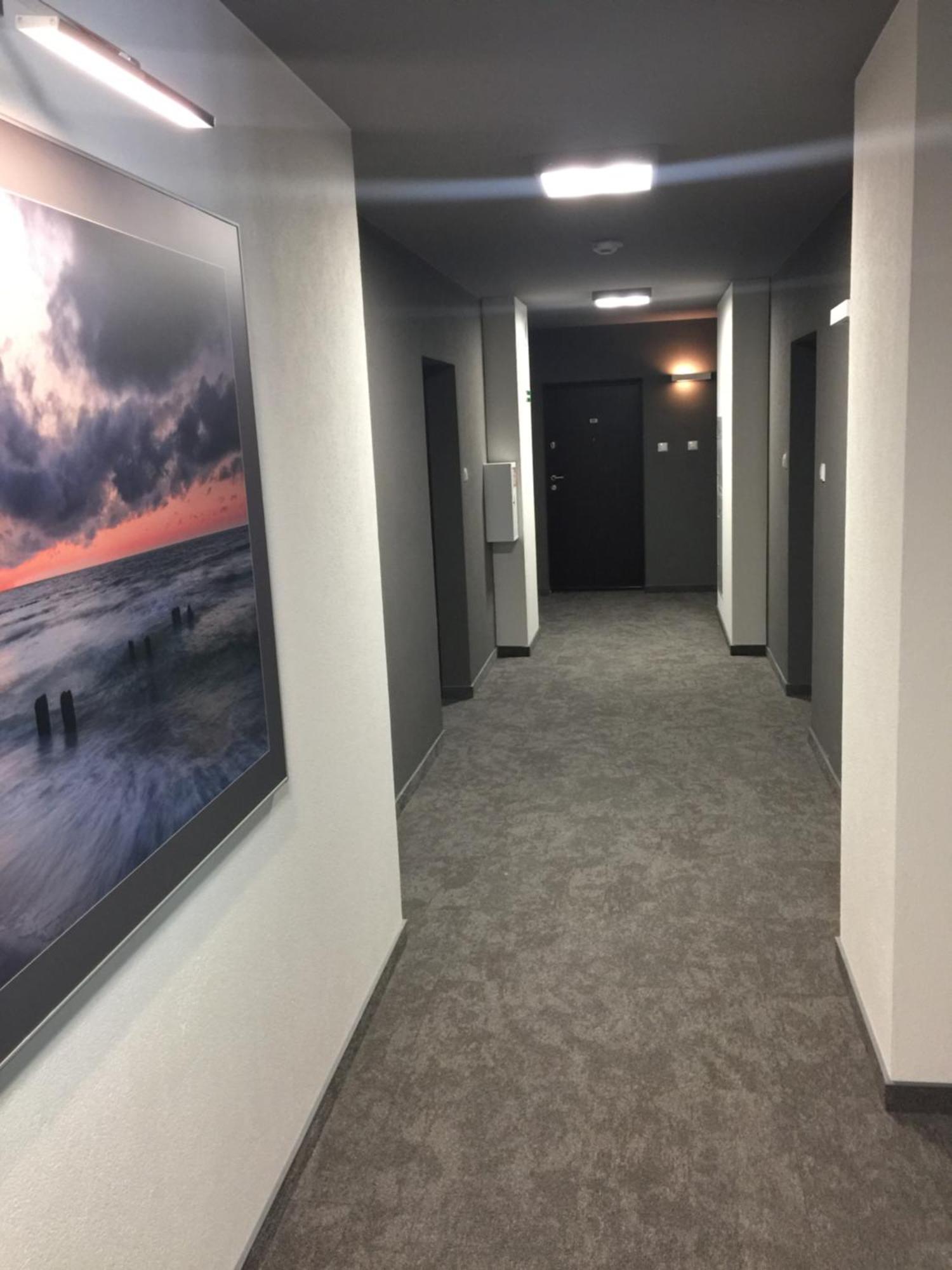 Omi Apartments 科沃布热格 外观 照片