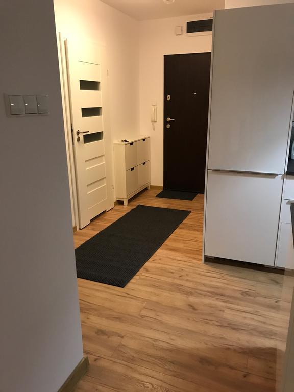 Omi Apartments 科沃布热格 外观 照片